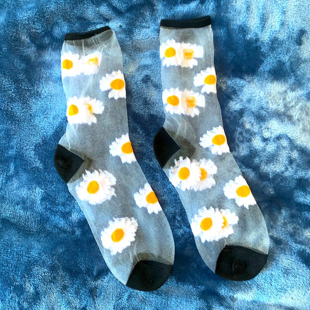 NWOT Mesh Sunflower socks